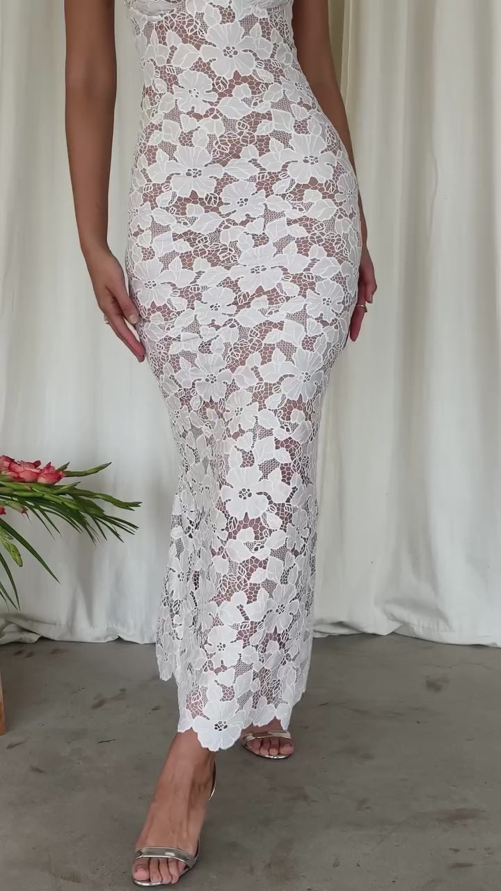 Pearla Lace Maxi
